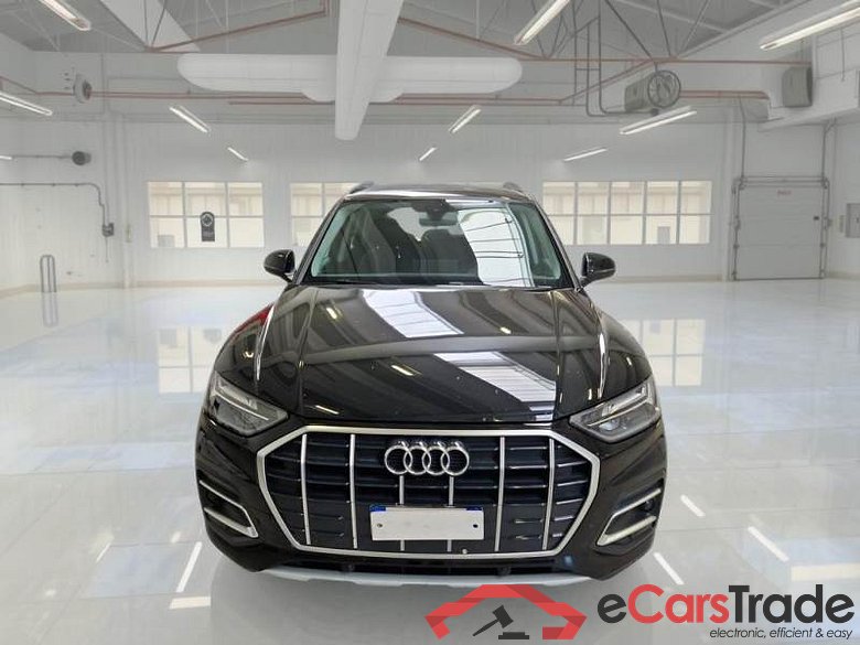 AUDI Q5 / 2020 / 5P / SUV 35 TDI BUSINESS ADVANCED S TRONIC #6