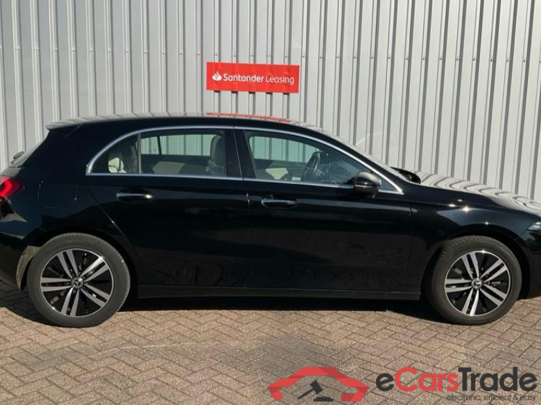 MERCEDES-BENZ A-KLASSE 250e phev business sol luxury limited 160kW 8g-dct aut #6