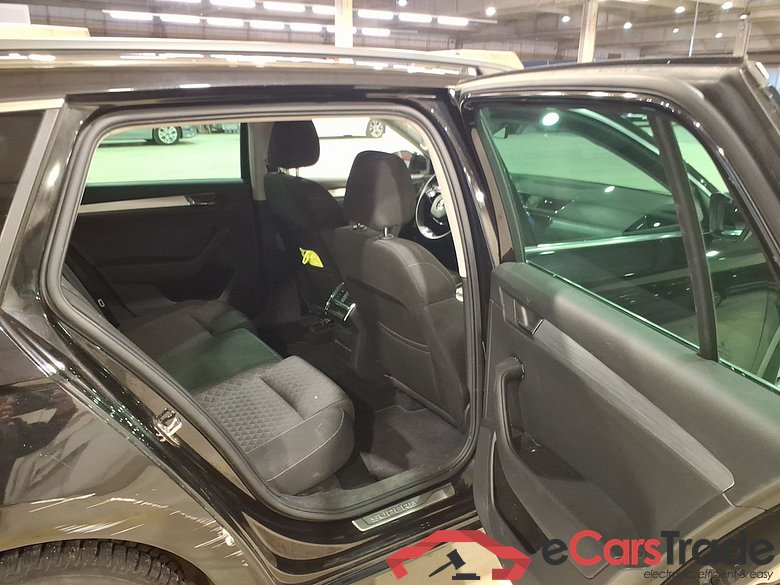 SKODA SUPERB COMBI - 2019 1.4 TSI PHEV Ambition DSG #5