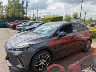 MG MG4 Luxury 64 kWh 204 hp