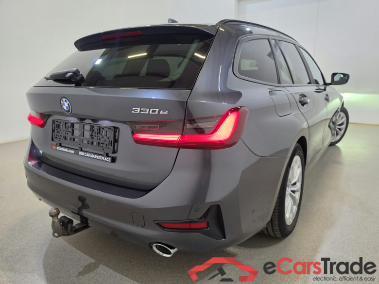 BMW 330e Plug-In Hybrid Aut. LED-Xenon LC-Pro Navi Hi-Fi KeylessGo Camera Klima PDC ... #4