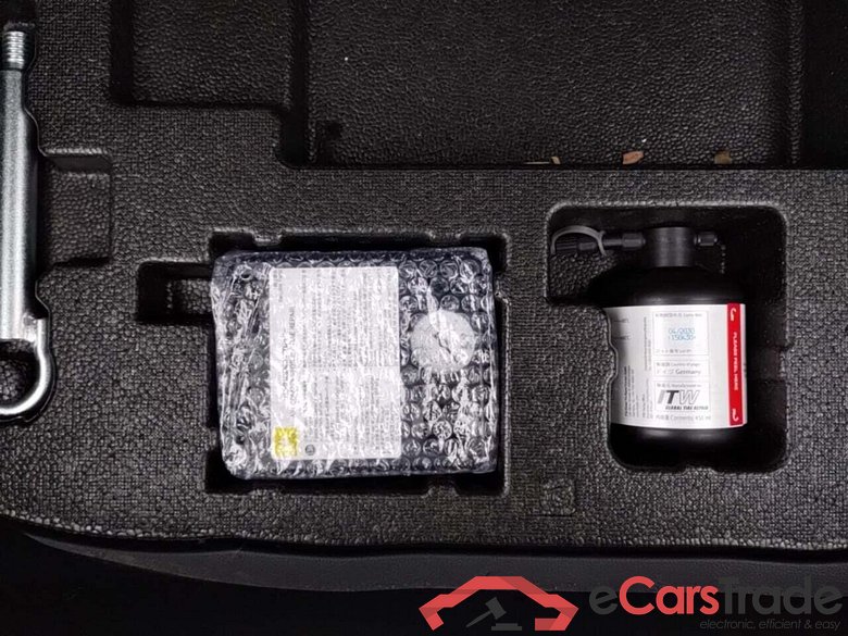 TOYOTA C-HR 1.8 Hybrid 140 First Edition #6