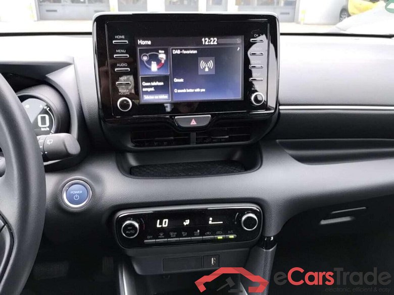 TOYOTA YARIS 1.5 Hybrid Dynamic #6