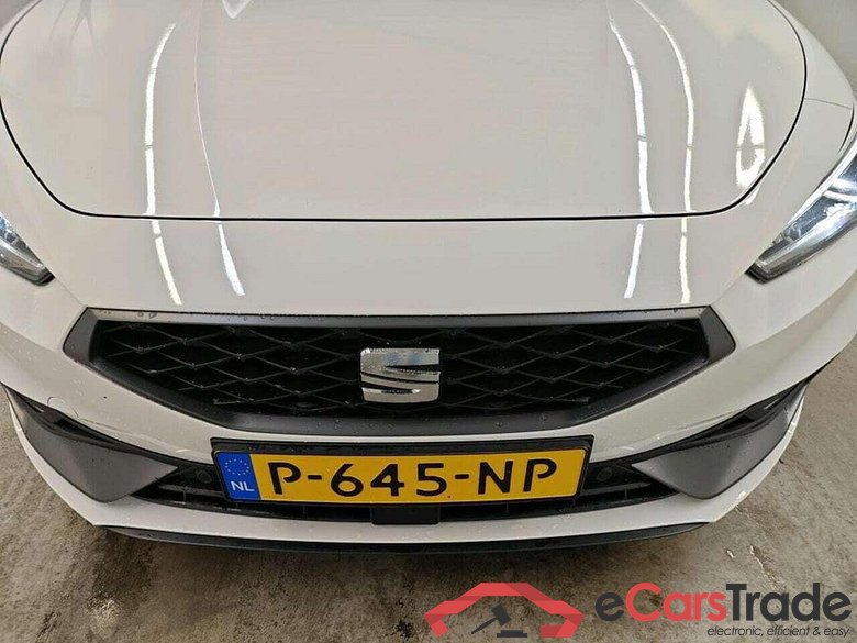 SEAT LEON 1.5 eTSI FR Bns Int #4