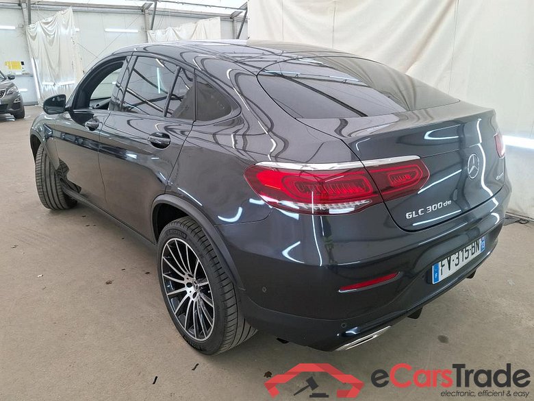 MERCEDES-BENZ GLC Coupe / 2019 / 5P / Coupé 2.0 GLC 300 DE AMG LINE 4MATIC #2