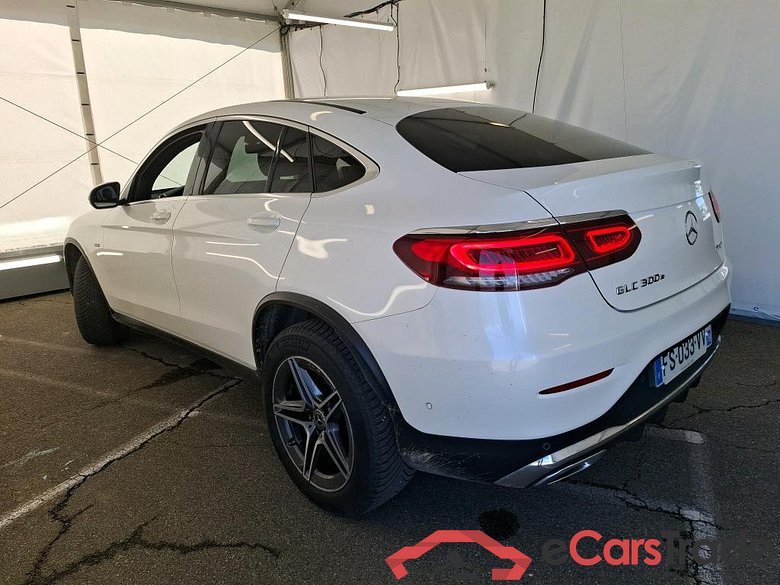 MERCEDES-BENZ GLC Coupe / 2019 / 5P / Coupé GLC 300 e AMG Line 4Matic #2