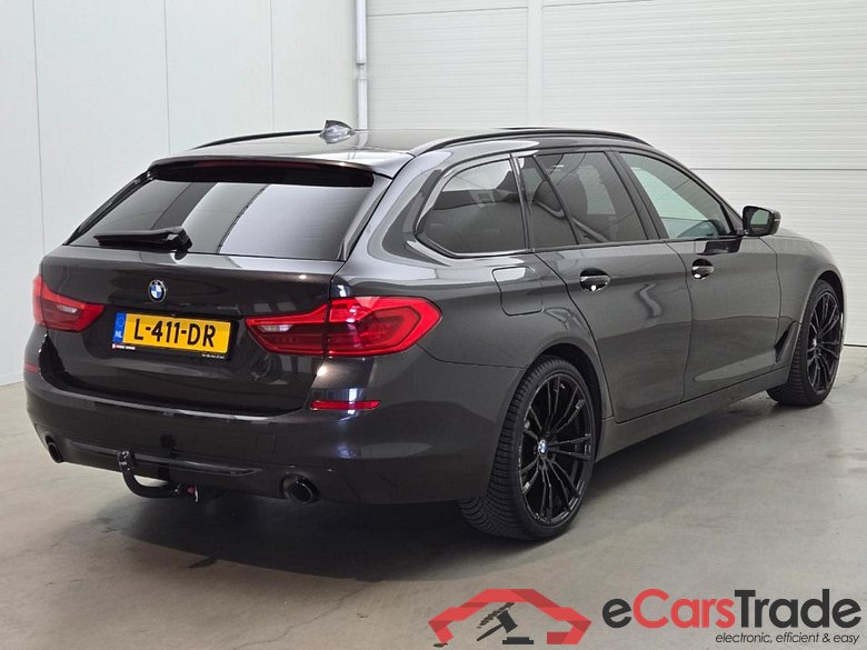 BMW 5-serie Touring 530i xDrive High Executive #4