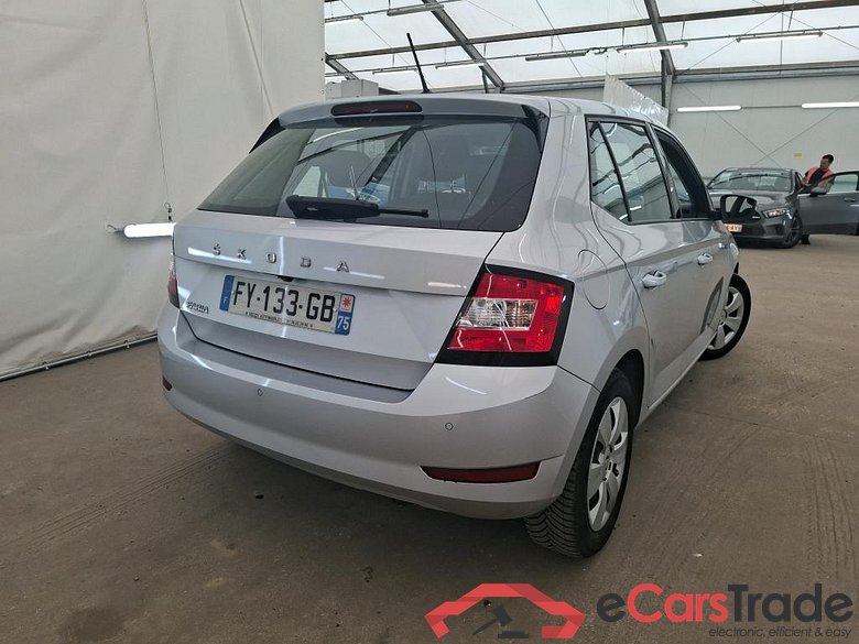 SKODA Fabia / 2014 / 5P / Berline 1.0 TSI 95 DSG7 BUSINESS / VO RECONDITIONNE - PHOTOS AVANT RECONDITIONNEMENT #3