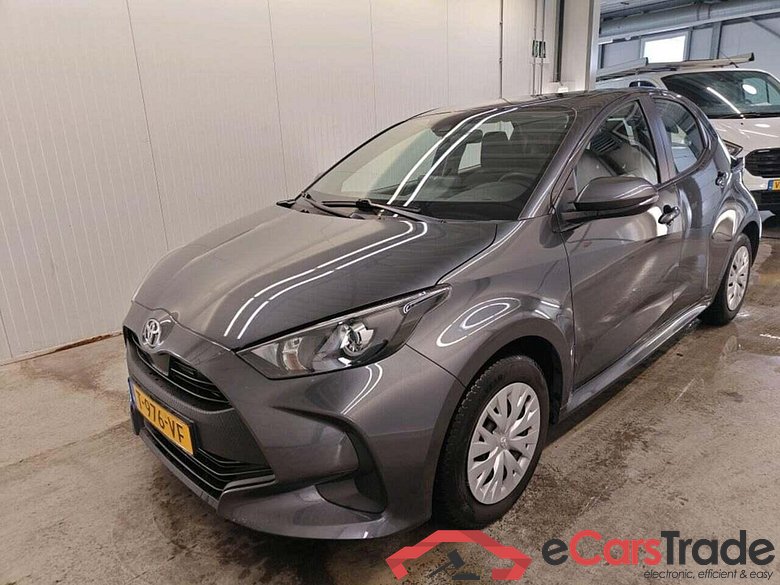 TOYOTA Yaris 1.5 VVT-i Active