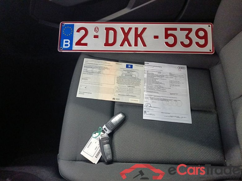Audi A3 Sportback 1.0 30 TFSi 81kW S tronic Attraction BE 5d #4