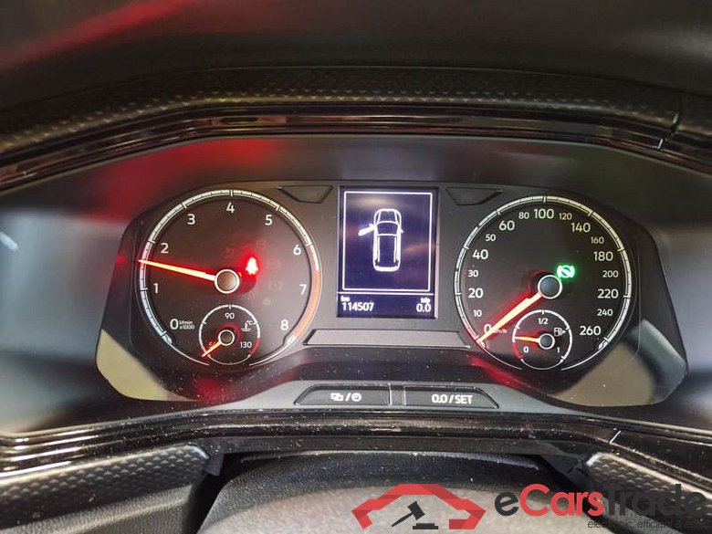VOLKSWAGEN T-CROSS / 2019 / 5P / SUV 1.0 TSI 81KW STYLE DSG #4