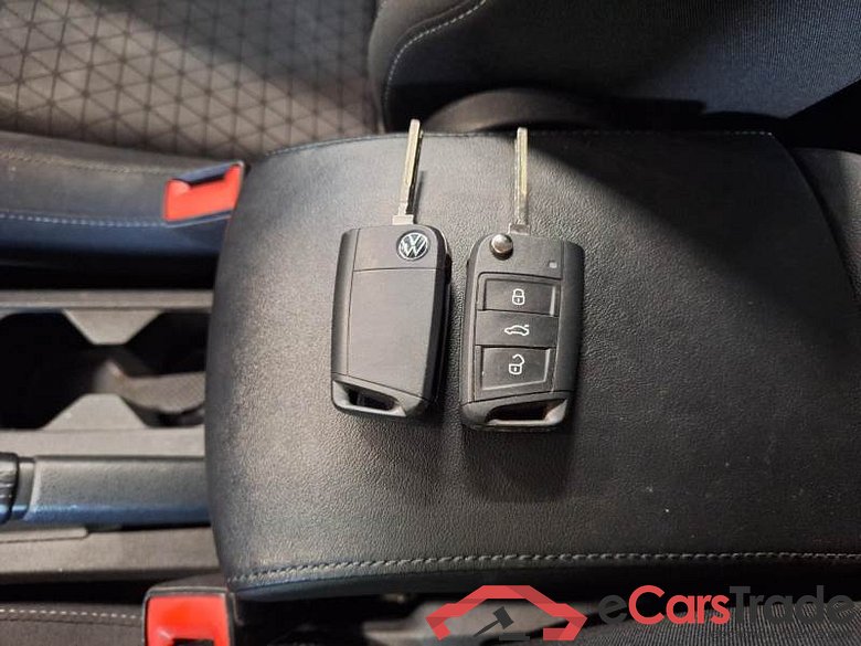 VOLKSWAGEN T-CROSS / 2019 / 5P / SUV 1.0 TSI 81KW STYLE DSG #6