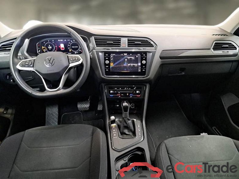 VOLKSWAGEN TIGUAN / 2020 / 5P / SUV 2.0 TDI SCR 110KW ELEGANCE DSG #3