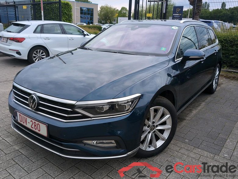 Volkswagen Passat Variant Elegance 2.0 TDI 150Hp Pano IQ.Light Navi Sport-Leather-Alcantara KeylessGo Klima PDC ...