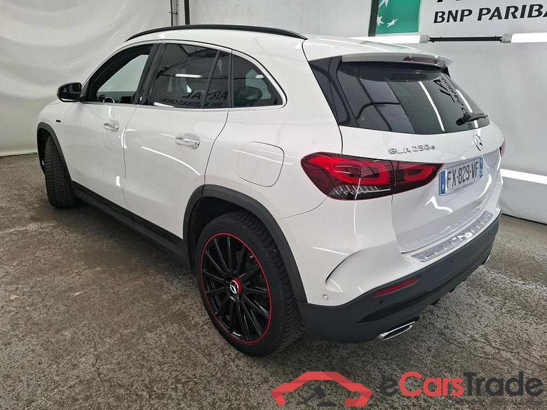 Mercedes GLA 250e Plug-In Hybrid AMG Edition 1 Night Aut. Pano LED-Xenon Widescreen Burmester Ambient Navi 1/2 Sport-Leather-Alcantara KeylessGo Camera Klima PDC ... #4