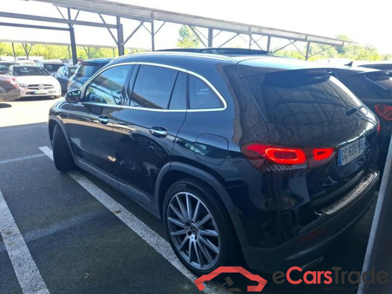 Mercedes GLA 200d AMG Aut. Pano LED-Multibeam Widescreen Ambient Navi Sport-Leather KeylessGo Camera 360 Klima PDC ... #4