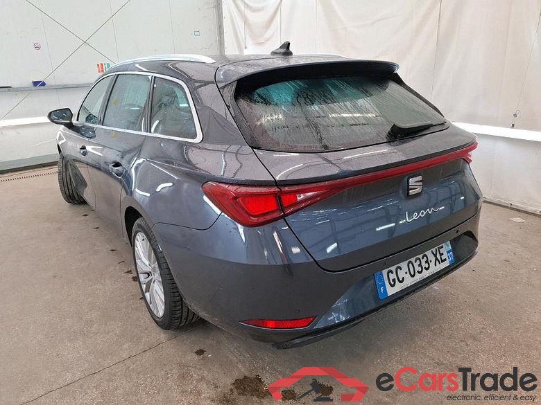 SEAT Leon Sportstourer / 2020 / 5P / Break 1.5 eTSI 150 S&S DSG Xcellence #2
