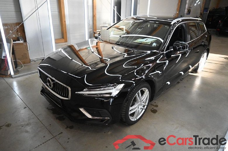 V60 Kombi Inscription Expression Recharge Plug-In Hybrid AWD 2.0 T6 251KW AT8 E6d #1