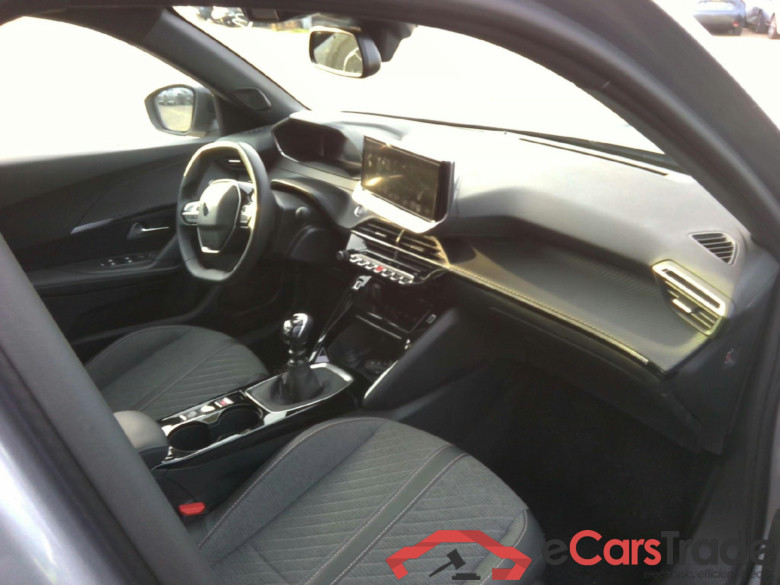 Peugeot 2008 Allure 1.2 100 S&S BVM6 #3