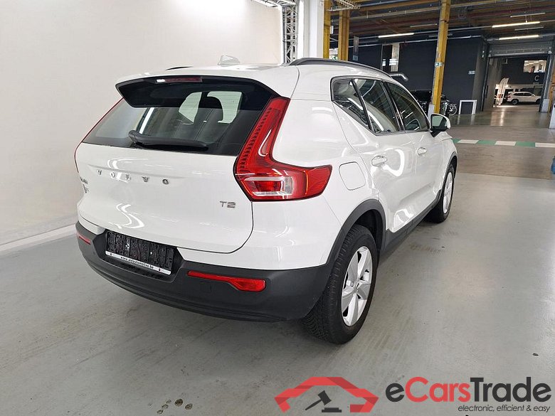 VOLVO XC40 1.5 T2 MOMENTUM CORE #4