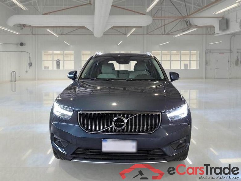 VOLVO XC40 / 2017 / 5P / FUORISTRADA T4 PLUG-IN HYBRID AUTO RECHARGE INSCR N1 #6