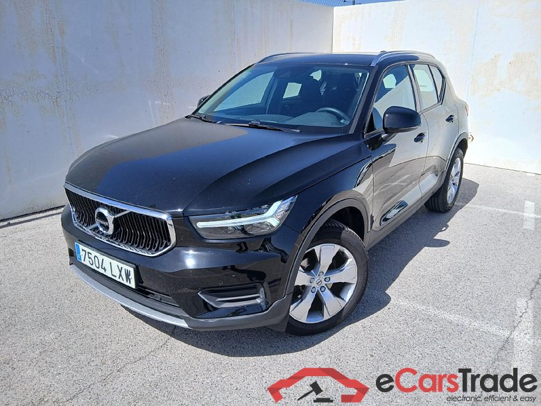 VOLVO XC40 / 2017 / 5P / todoterreno 1.5 T2 Momentum Pro Auto