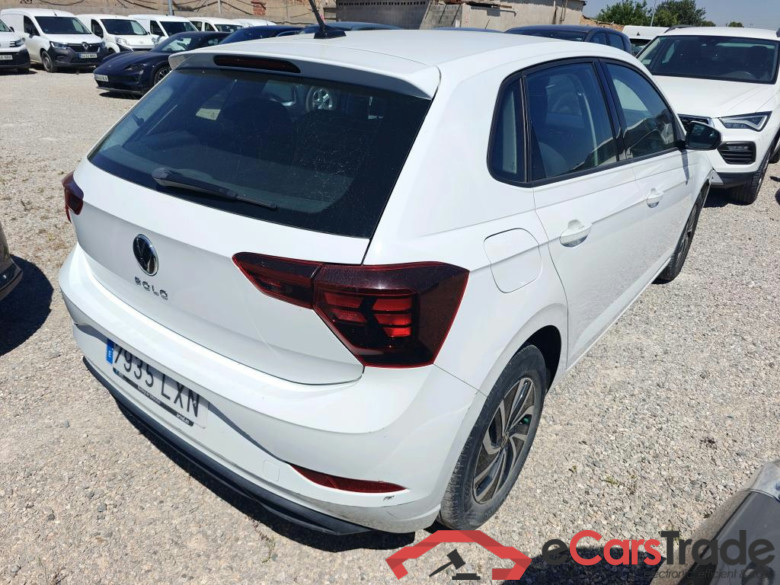 VOLKSWAGEN Polo / 2021 / 5P / berlina con portón Life 1.0 TSI 70kW (95CV) #2