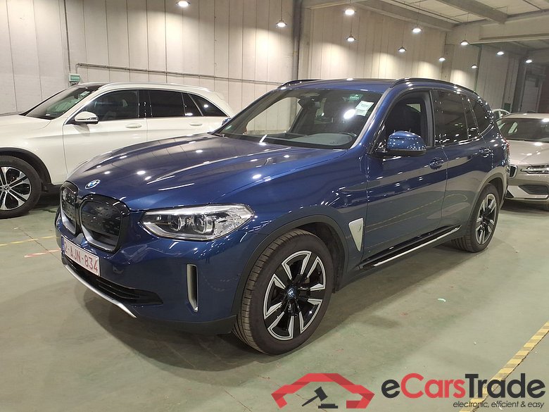 BMW IX3 80KWH AUTO