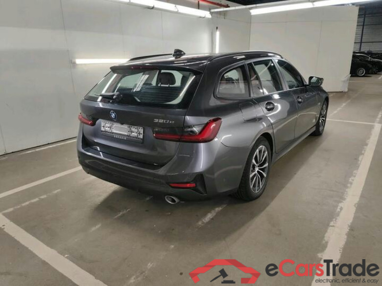 BMW 3 Reeks Touring 3 Reeks Touring 320e (150 kW) (PHEV) 150kW/204pk  5D/P Auto-8 #4