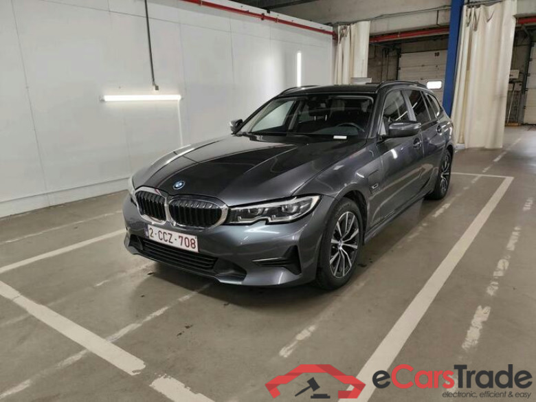 BMW 3 Reeks Touring Série 3 Touring 320e (150 kW) (PHEV) 150kW/204pk  5D/P Auto-8