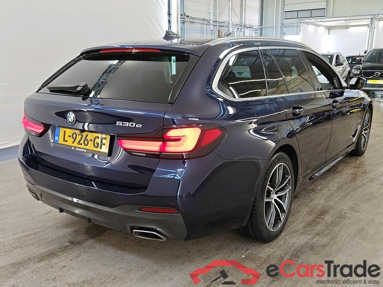 BMW 5 Serie Touring 530e M Sport + Harman Kardon, BMW Laserlight #2