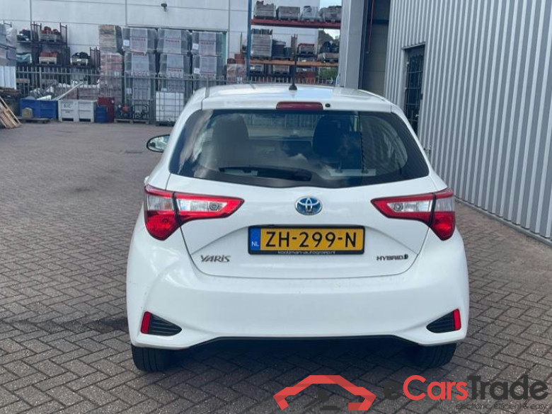 TOYOTA YARIS 1.5vvti hybrid active 74kW cvt aut #4