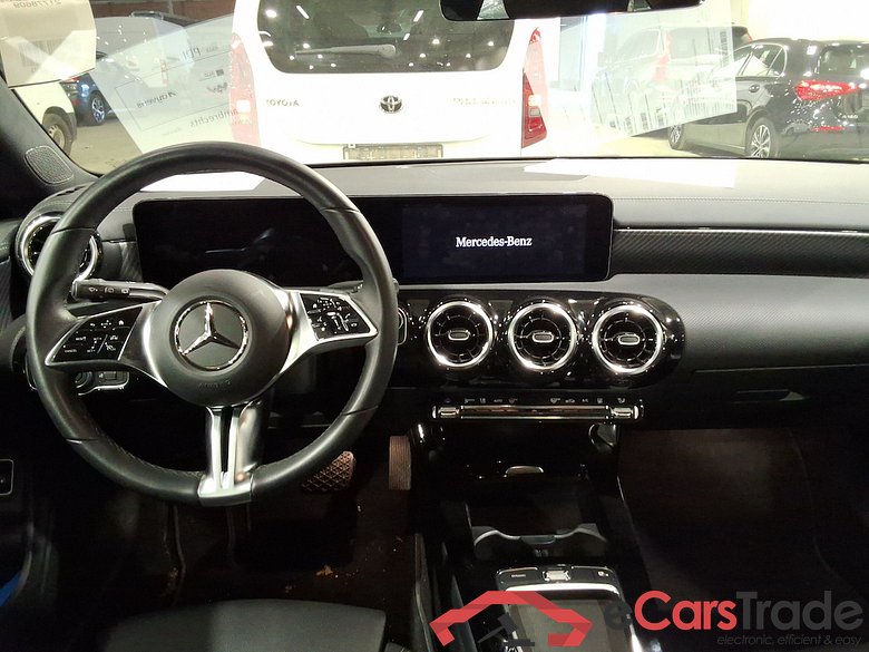 MERCEDES-BENZ CLA SHOOTING BRAKE 1.3 CLA 250 E BUSINESS SOLUTION DCT #6