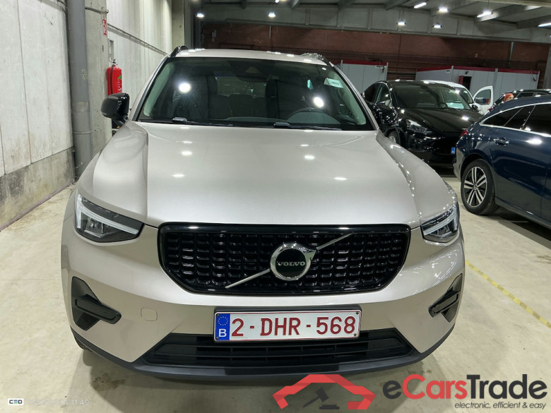 VOLVO XC40 1.5 T4 PHEV PLUS DARK DESIGN DCT #2