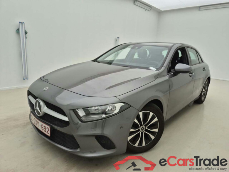 MERCEDES-BENZ A-KLASSE 2.0 180 D 8G-DCT BUSINESS LINE #1