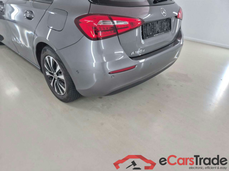 MERCEDES-BENZ A-KLASSE 2.0 180 D 8G-DCT BUSINESS LINE #4