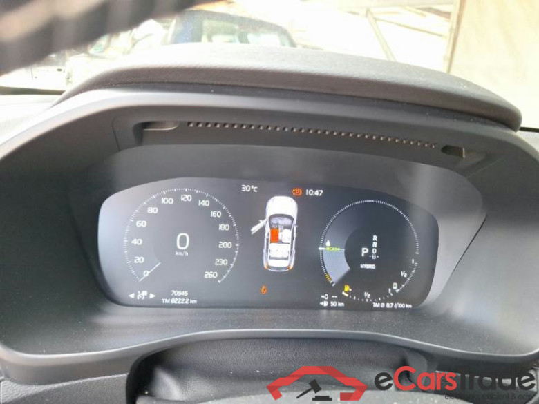 VOLVO XC40 / 2017 / 5P / SUV T5 TWIN ENGINE GEARTRONIC R-DESIGN #4