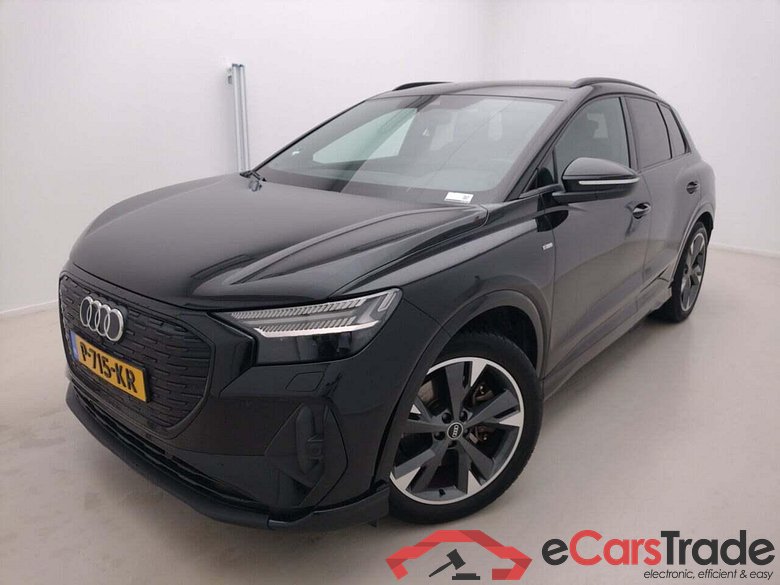 AUDI Q4 e-tron 40 S edit.