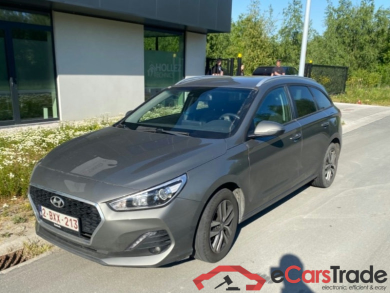 Hyundai i30 1.6 CRDI Twist Navi Camera Klima PDC ...