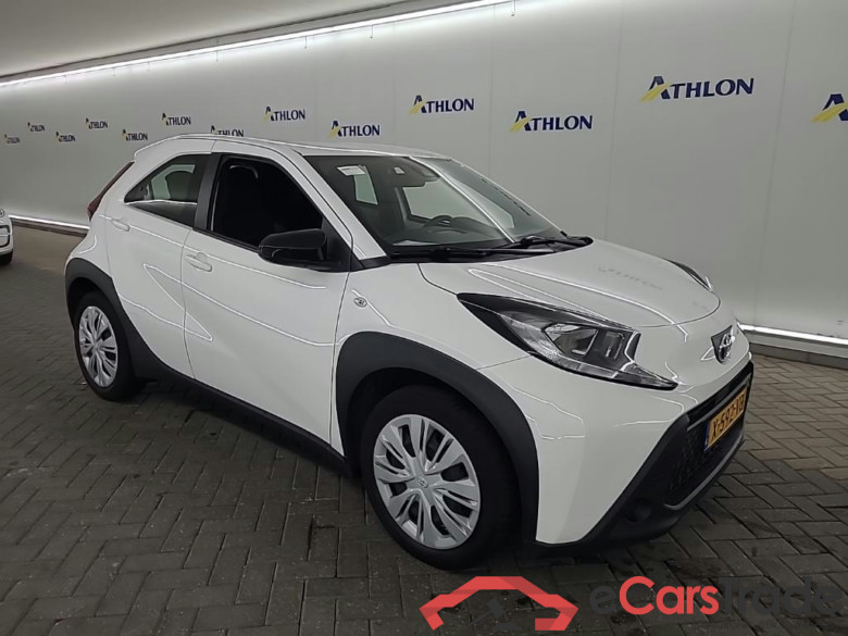 TOYOTA Aygo X 1.0 VVT-I MT play 5D 53kW #2