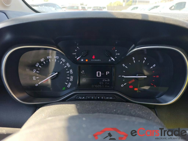 CITROEN C3 Aircross / 2021 / 5P / todoterreno PureTech 96kW (130CV) S&S EAT6 Shine #4