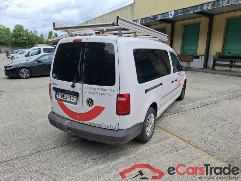 VOLKSWAGEN CADDY MAXI DIESEL - 2015 2.0 TDi SCR Conceptline Transfo Van #3