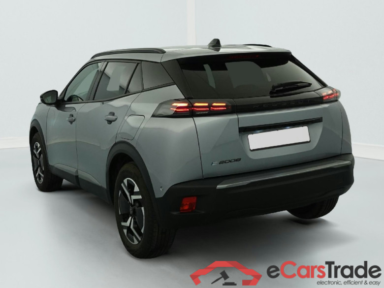 Peugeot 2008 Allure 50 kWh 136 ch #5
