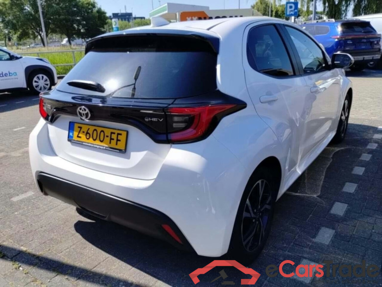 TOYOTA YARIS 1.5 Hybrid 115 First Edition #4