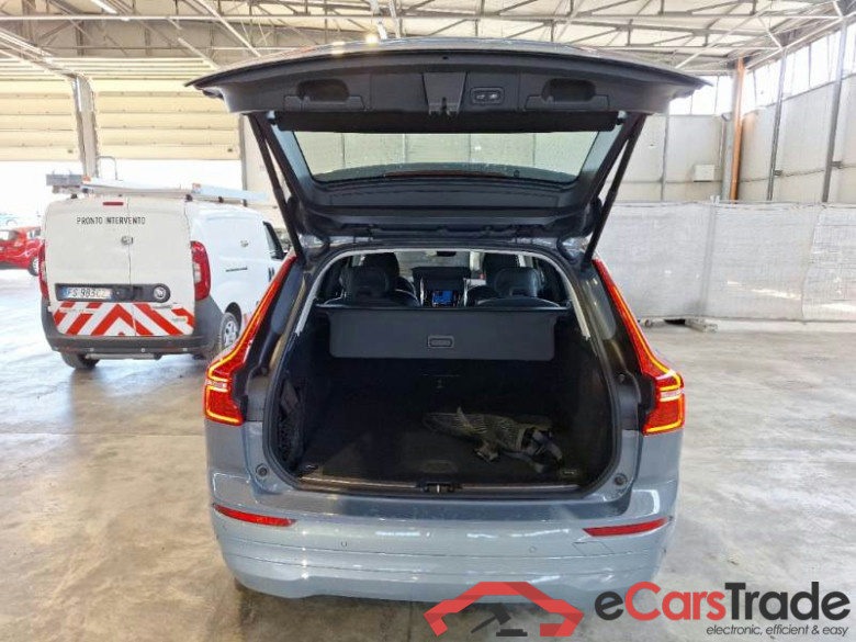 VOLVO XC60 / 2021 / 5P / SUV B4 D AWD AUTOMATICO CORE #5
