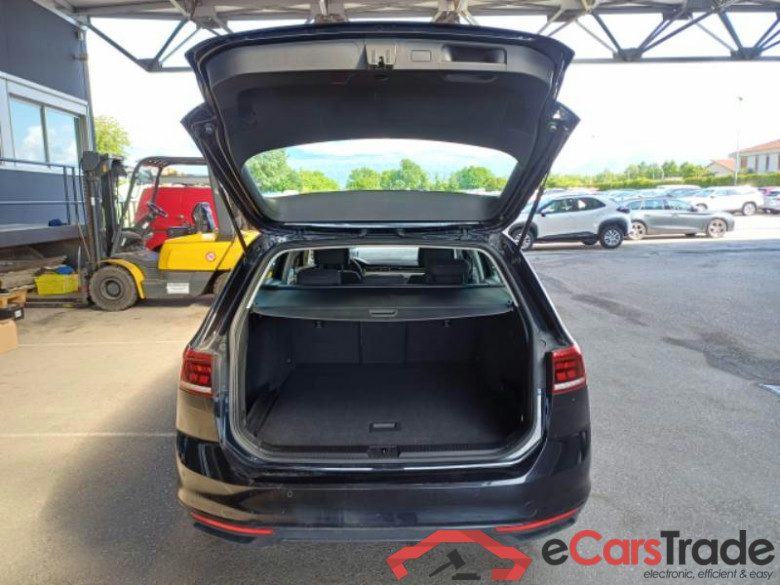 VOLKSWAGEN PASSAT / 2019 / 5P / STATION WAGON VAR. 2.0TDI SCR EVO 110KW BUSINESS DSG #5