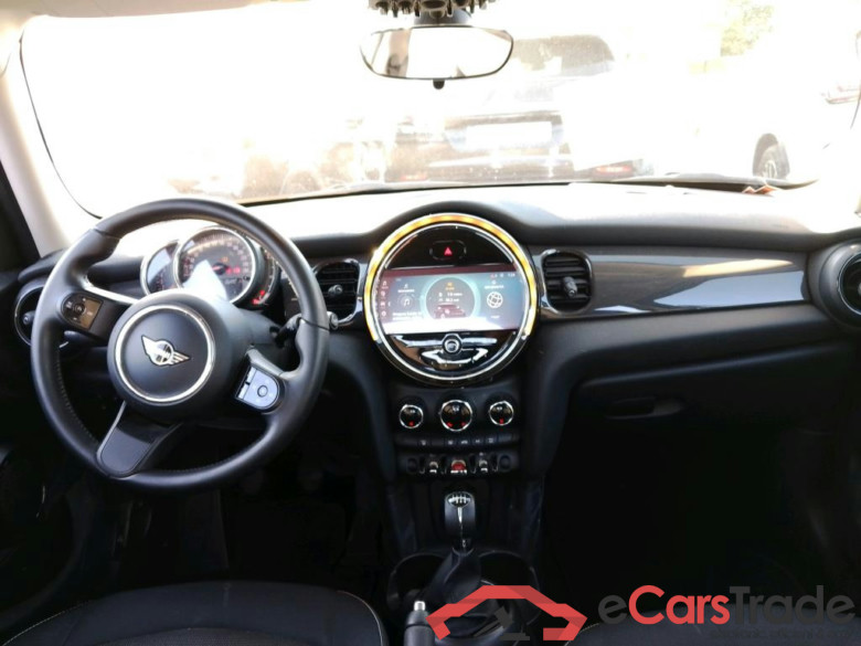 MINI COOPER 5 PUERTAS 136 CV #3