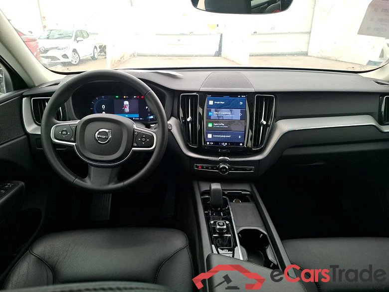 VOLVO XC60 5p SUV B4 AWD 197 Geartro 8 Momentum #5
