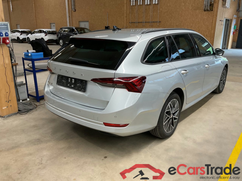 Octavia Combi Ambition 2.0 TDI 110KW AT7 E6d #2