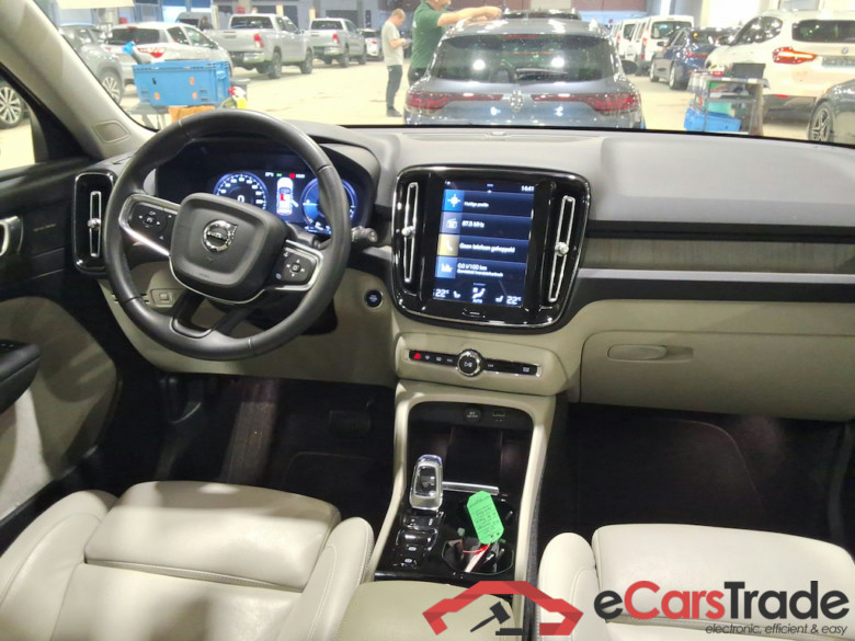 VOLVO XC40 1.5 T4 RECHARGE GEARTR. INSCRIPTION #6